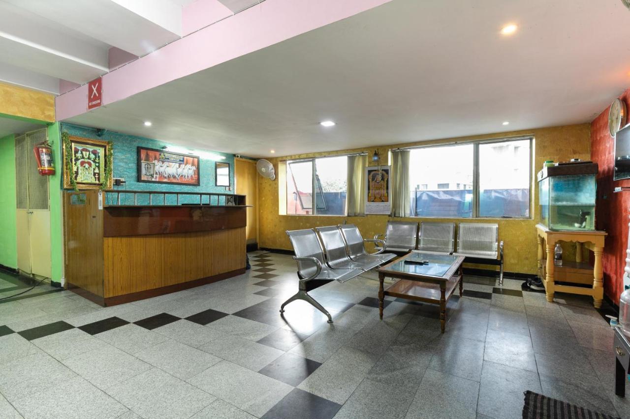 Capital O 28343 Madurai Velnachiyar 3* Chennai